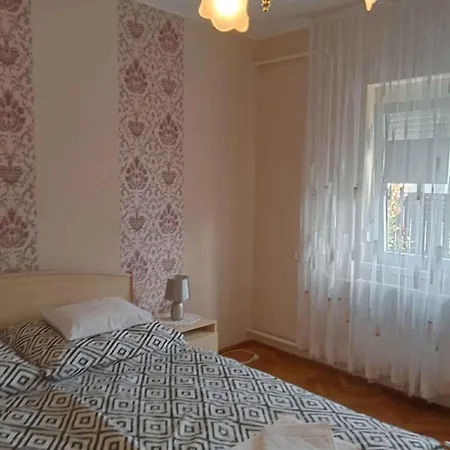 In Siofok/balaton 19994 Apartment *